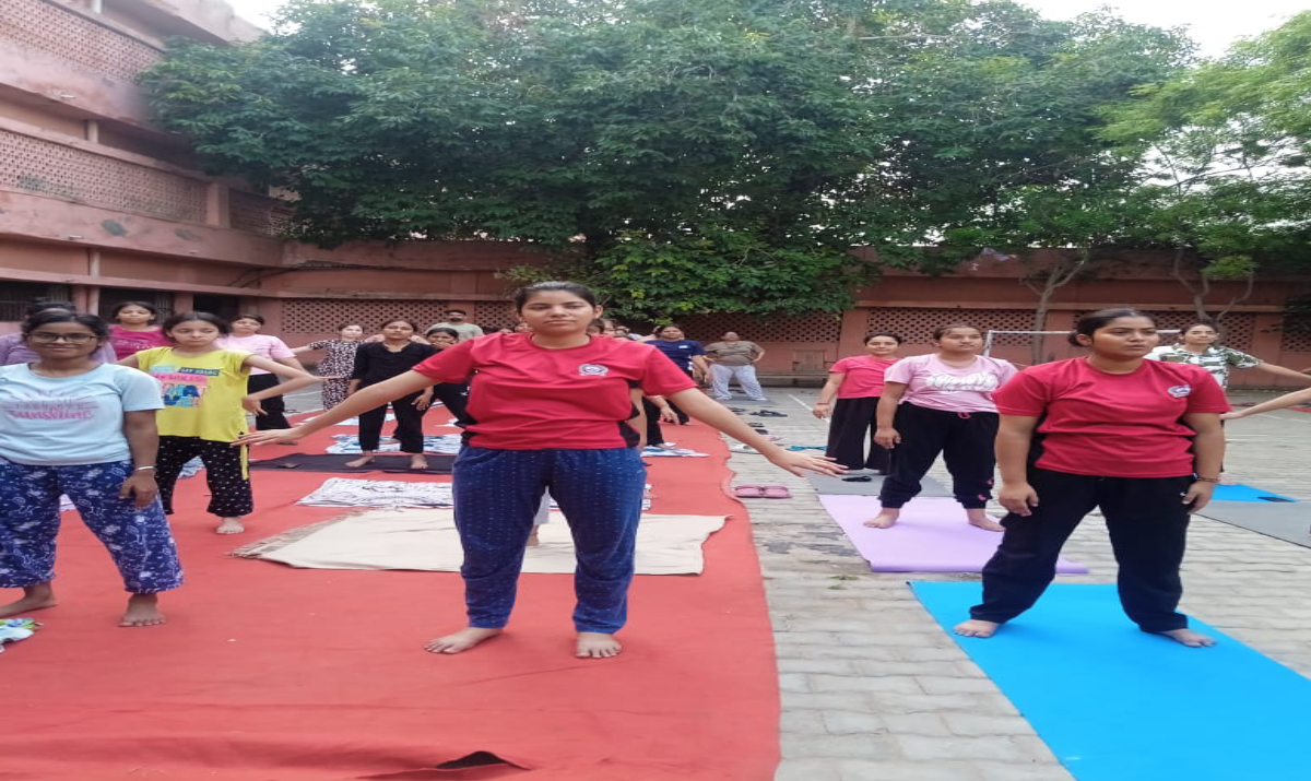 Yoga Shivir  at Nursing College, LLRM Medical College Meerut