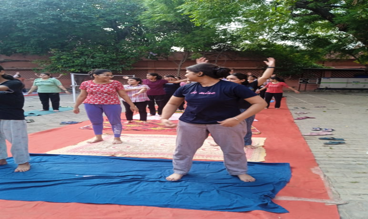 Yoga Shivir  at Nursing College, LLRM Medical College Meerut