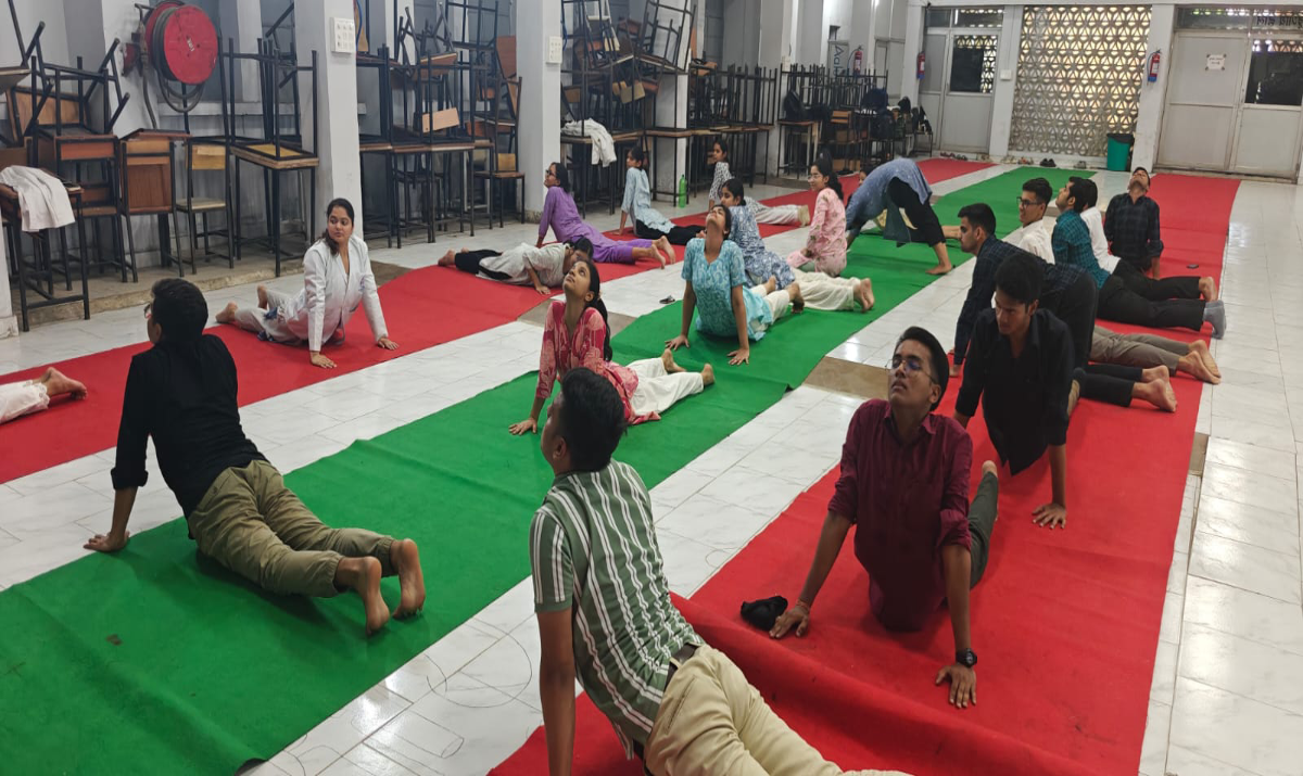 Yogis Shivir at LLRM Medical College Meerut