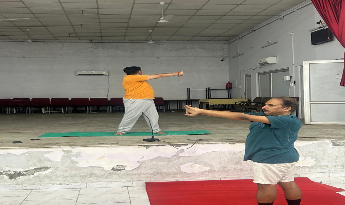 Yogis Shivir at LLRM Medical College Meerut